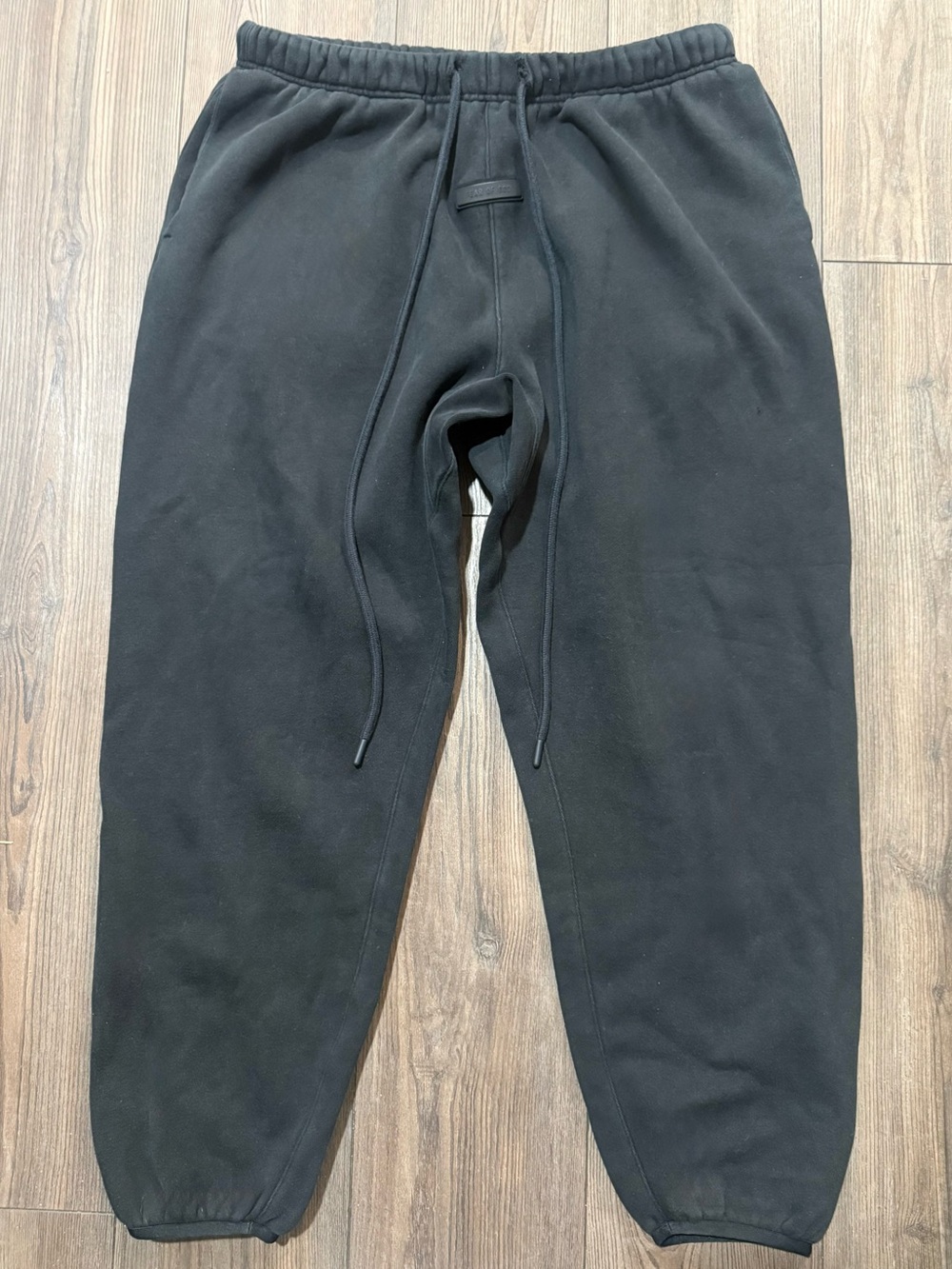 Fear of God Essentials Black Jogger Sweatpants Mens Medium Streetwear